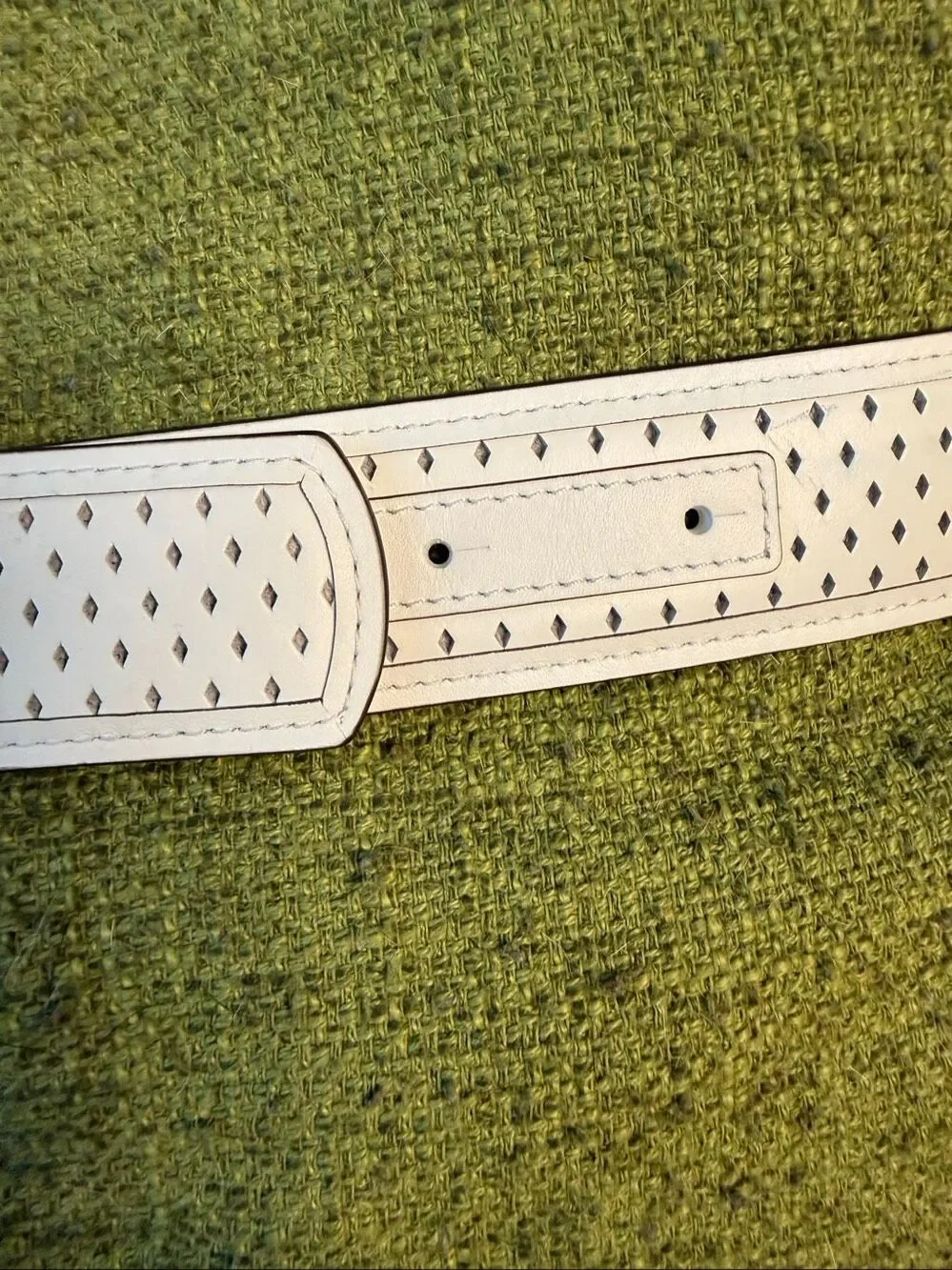 Tory Burch White Leather Perforated Logo Belt sz XL EUC